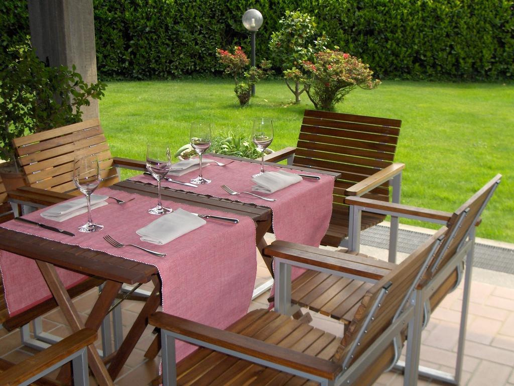 Cravero Rooms Caltignaga Exterior foto